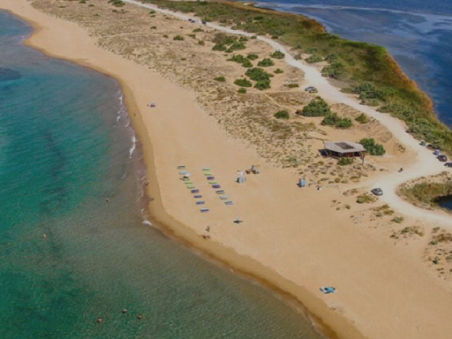 Παραλία Χαλικούνας