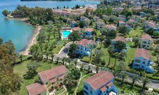 Govino Bay Hotel and Travel Information