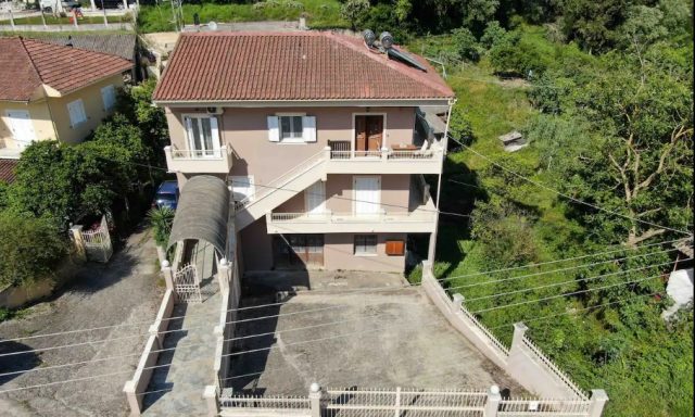 “Fay’s Amazing House” (close to the beach) ΚΕΡΚΥΡΑ