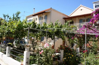Panayota Apartments