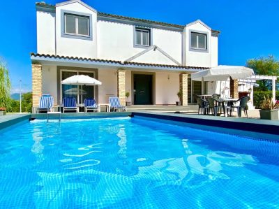 Villa Rubina Sidari με ιδιωτική πισίνα
