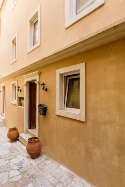 Stylish Old Town Apartments