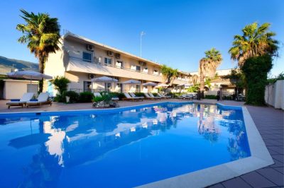 Ipsos Di Mare Hotel and Travel Agency