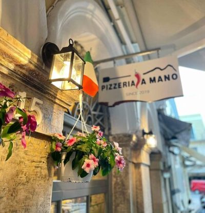 A Mano Pizzeria