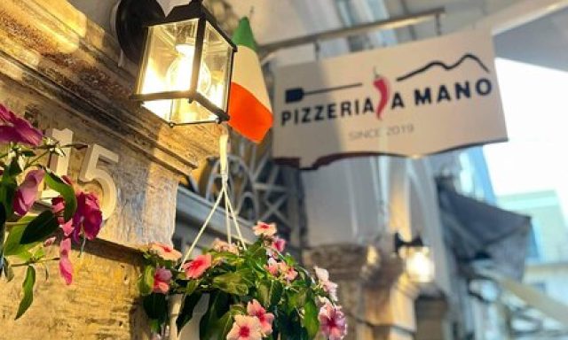 A Mano Pizzeria