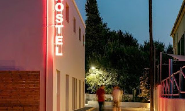 Local Hostel & Suites
