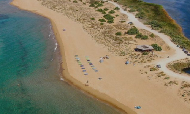Παραλία Χαλικούνας