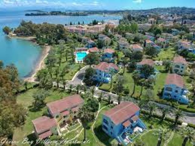 Govino Bay Hotel and Travel Information